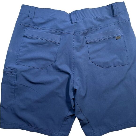 EUC ZeroXposur Men’s Blue Flat Front 10” Shorts - Size 38” - Picture 4 of 5